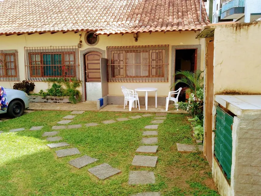 Foto 2 de Casa de Condomínio com 2 quartos à venda, 60m2 em Braga, Cabo Frio - RJ