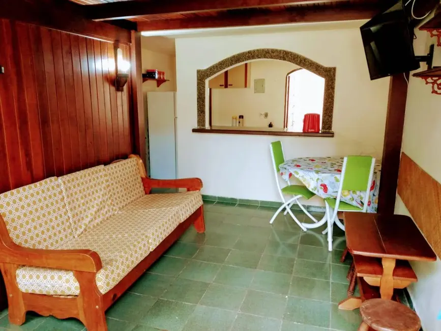 Foto 3 de Casa de Condomínio com 2 quartos à venda, 60m2 em Braga, Cabo Frio - RJ