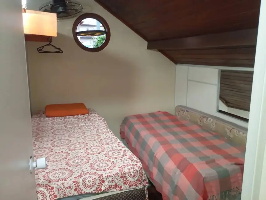 Foto 8 de Casa de Condomínio com 2 quartos à venda, 60m2 em Braga, Cabo Frio - RJ