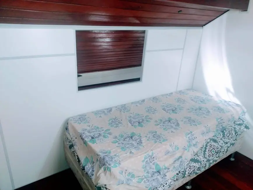 Foto 9 de Casa de Condomínio com 2 quartos à venda, 60m2 em Braga, Cabo Frio - RJ