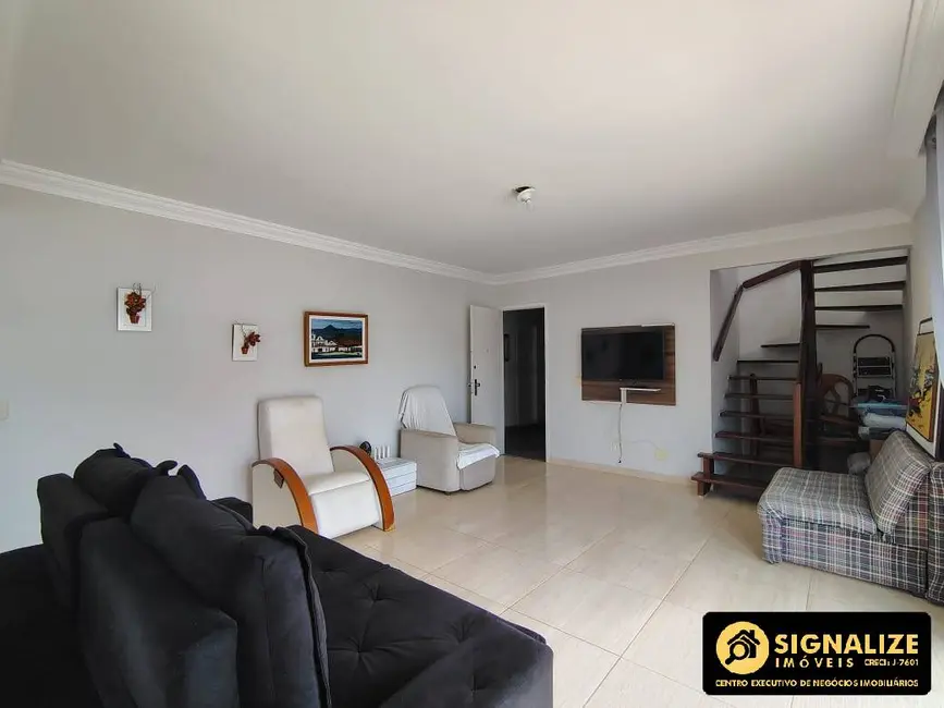 Cobertura com 3 quartos à venda, 180m2 em Vila Nova, Cabo Frio - RJ - imagem 4 Foto 4 de Cobertura com 3 quartos à venda, 180m2 em Vila Nova, Cabo Frio - RJ