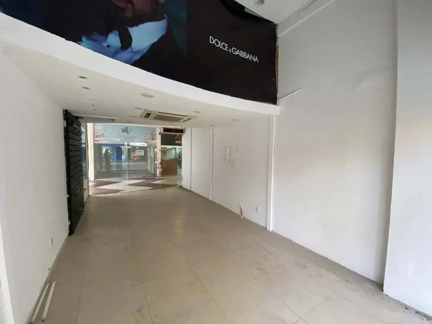 Loja para alugar, 27m2 em Centro, Cabo Frio - RJ - imagem 2 Foto 2 de Loja para alugar, 27m2 em Centro, Cabo Frio - RJ