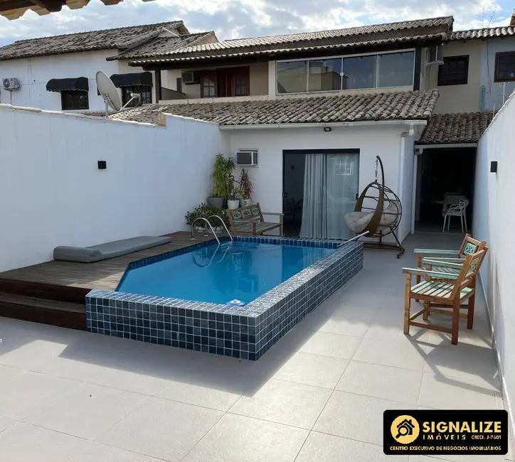 Foto 1 de Casa com 3 quartos à venda, 200m2 em Palmeiras, Cabo Frio - RJ