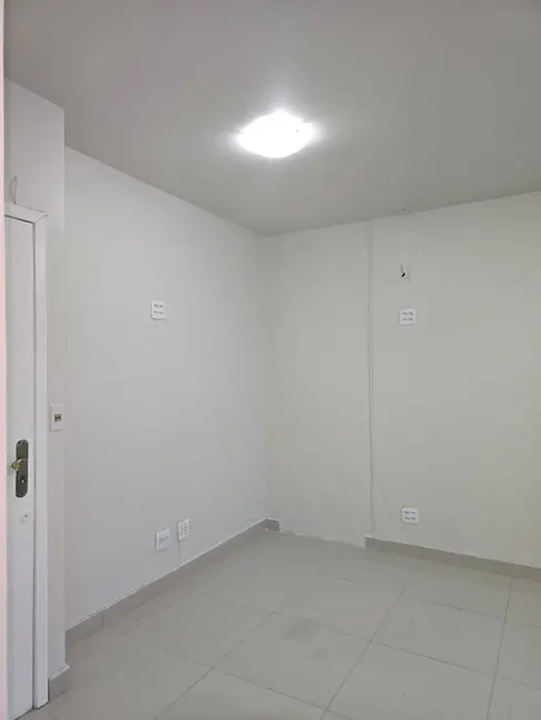Foto 4 de Sala Comercial à venda, 80m2 em Centro, Cabo Frio - RJ