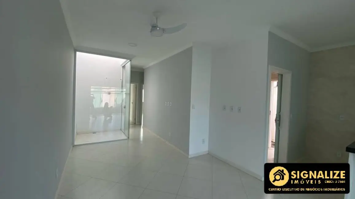 Casa com 3 quartos à venda, 210m2 em Cabo Frio - RJ - imagem 3 Foto 3 de Casa com 3 quartos à venda, 210m2 em Cabo Frio - RJ