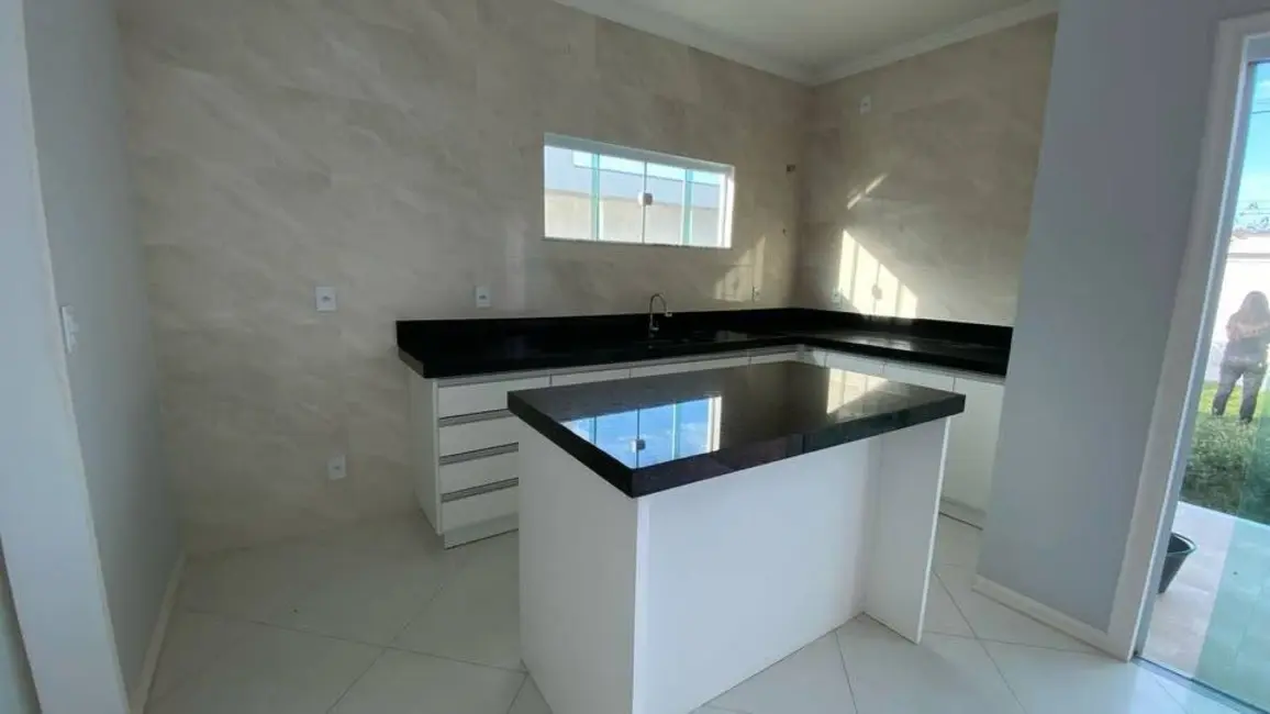 Foto 7 de Casa com 3 quartos à venda, 210m2 em Cabo Frio - RJ