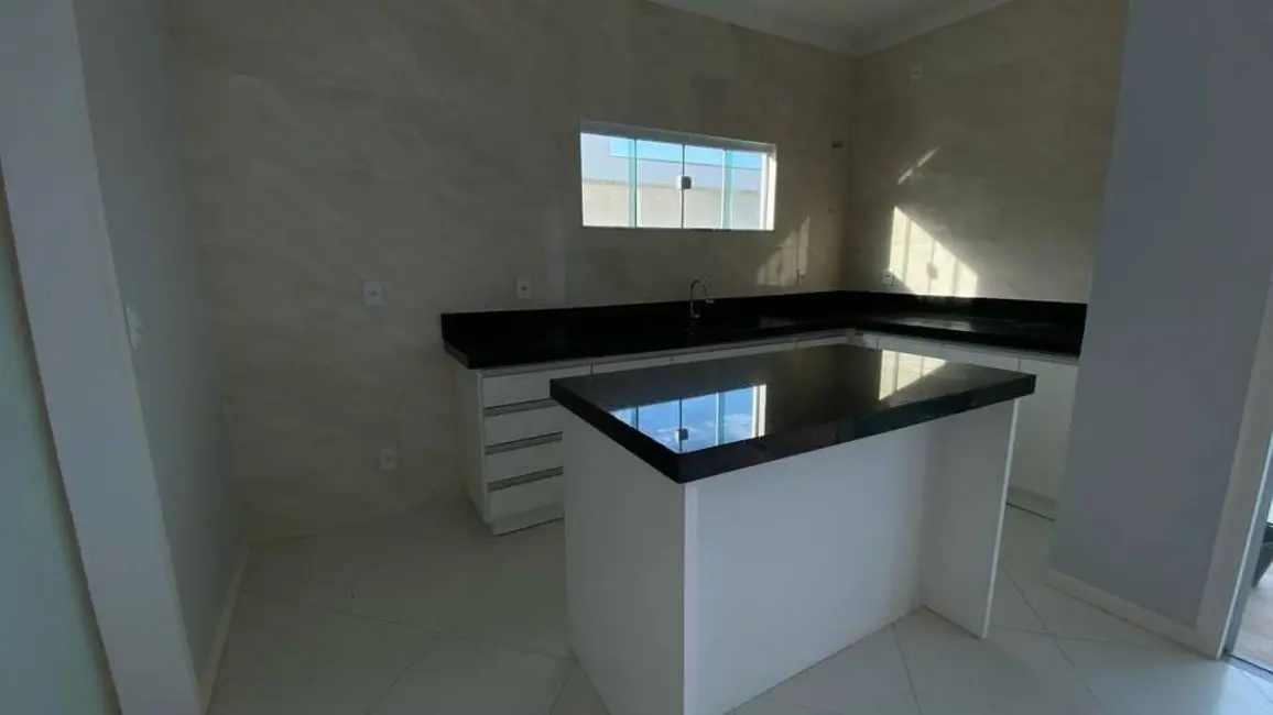 Foto 5 de Casa com 3 quartos à venda, 210m2 em Cabo Frio - RJ