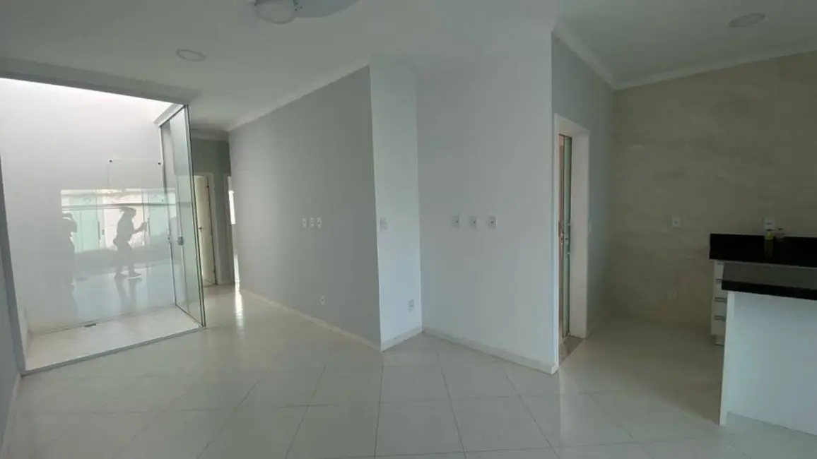 Foto 4 de Casa com 3 quartos à venda, 210m2 em Cabo Frio - RJ