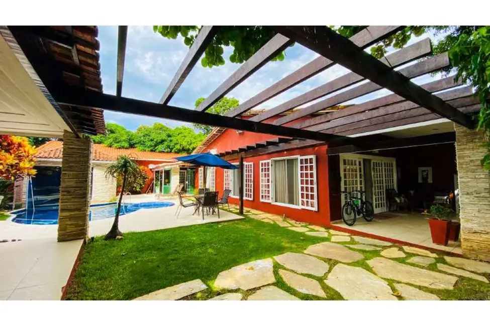 Foto 1 de Casa de Condomínio com 4 quartos à venda, 680m2 em Praia do Siqueira, Cabo Frio - RJ