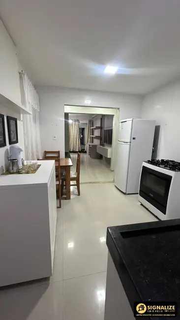 Foto 2 de Casa com 2 quartos à venda, 90m2 em São Bento, Cabo Frio - RJ