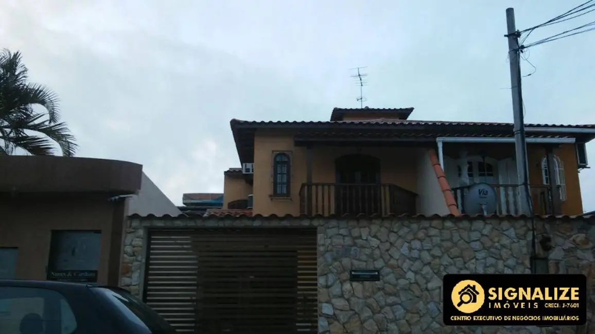 Foto 1 de Casa com 4 quartos à venda, 320m2 em Braga, Cabo Frio - RJ
