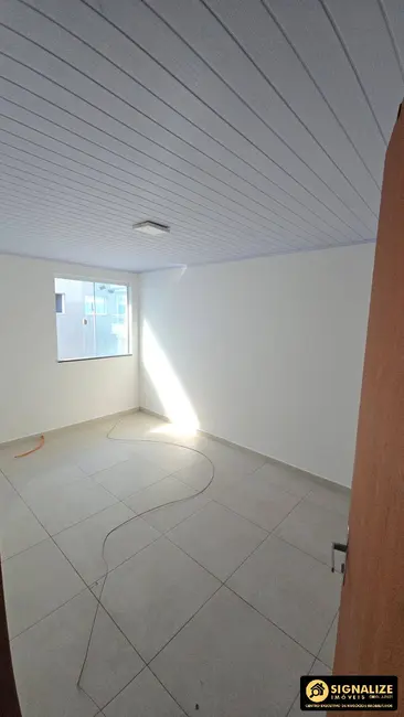 Foto 4 de Apartamento com 2 quartos para alugar, 40m2 em Jardim Flamboyant, Cabo Frio - RJ