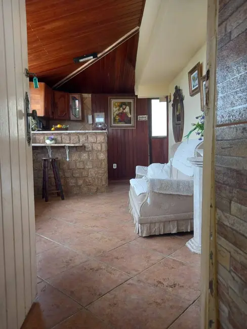 Foto 7 de Sala Comercial com 13 quartos à venda, 392m2 em Foguete, Cabo Frio - RJ