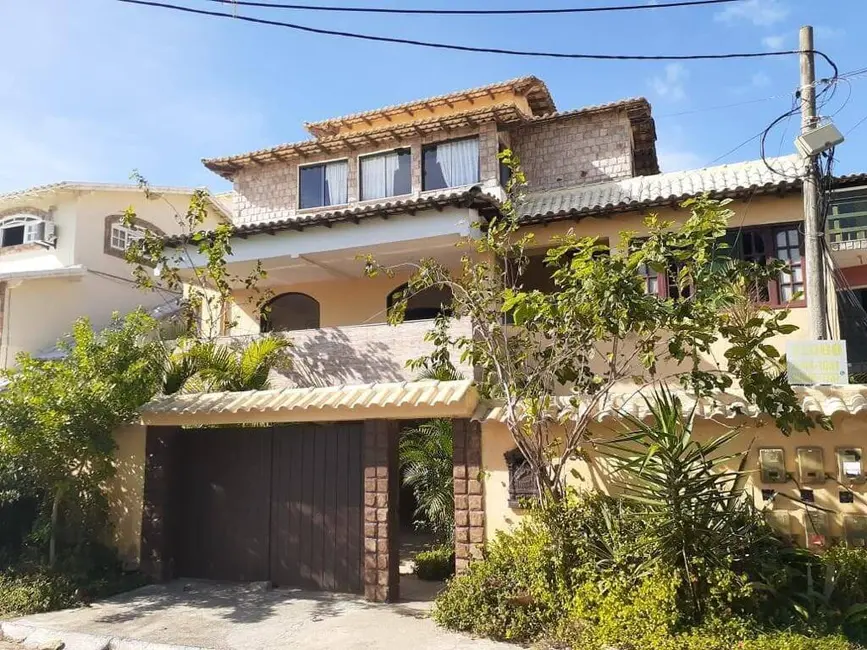 Foto 1 de Sala Comercial com 13 quartos à venda, 392m2 em Foguete, Cabo Frio - RJ