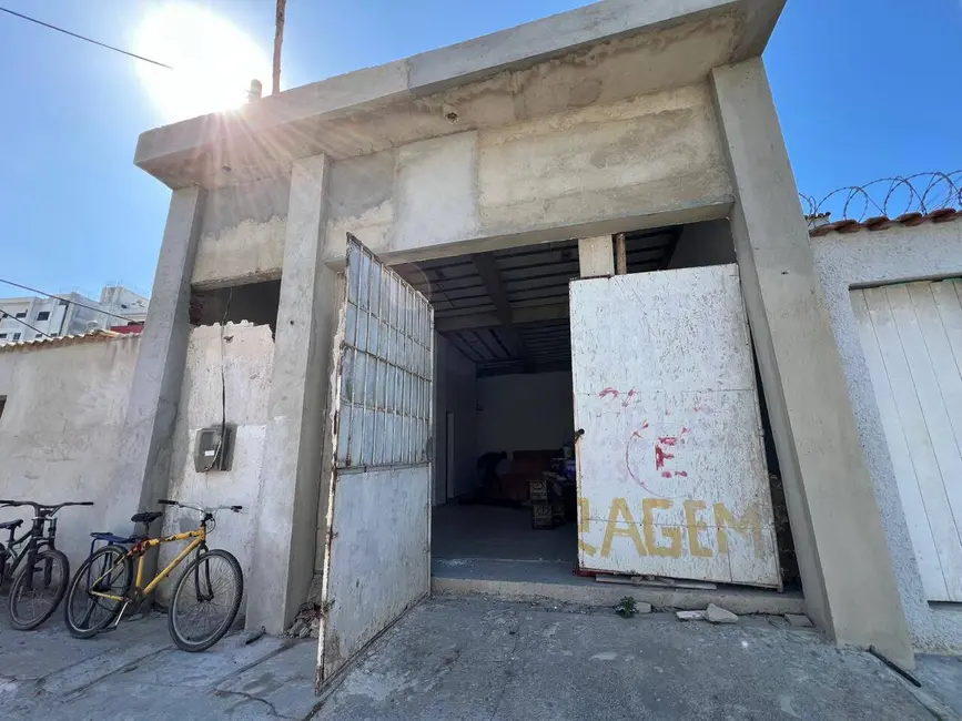 Loja para alugar, 55m2 em Centro, Cabo Frio - RJ - imagem 1 Foto 1 de Loja para alugar, 55m2 em Centro, Cabo Frio - RJ