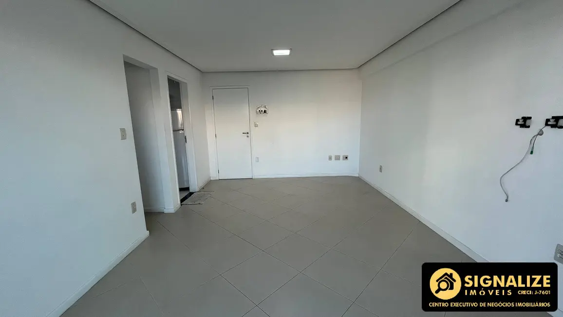 Apartamento com 1 quarto à venda, 55m2 em Braga, Cabo Frio - RJ - imagem 4 Foto 4 de Apartamento com 1 quarto à venda, 55m2 em Braga, Cabo Frio - RJ