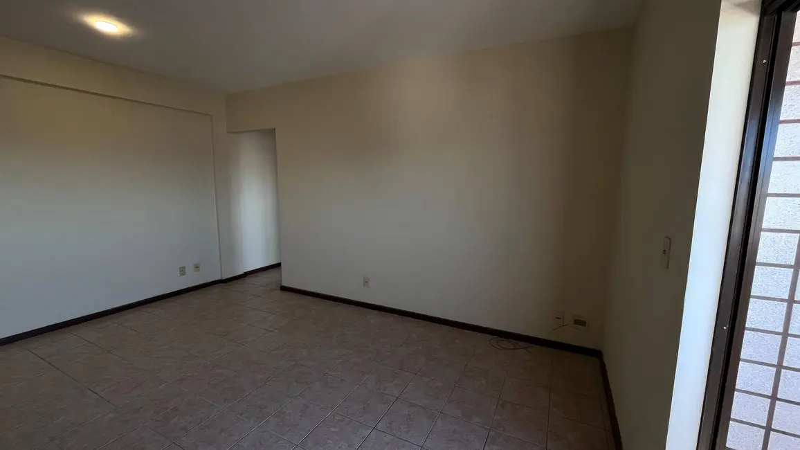 Foto 2 de Cobertura com 3 quartos à venda, 180m2 em Centro, Cabo Frio - RJ