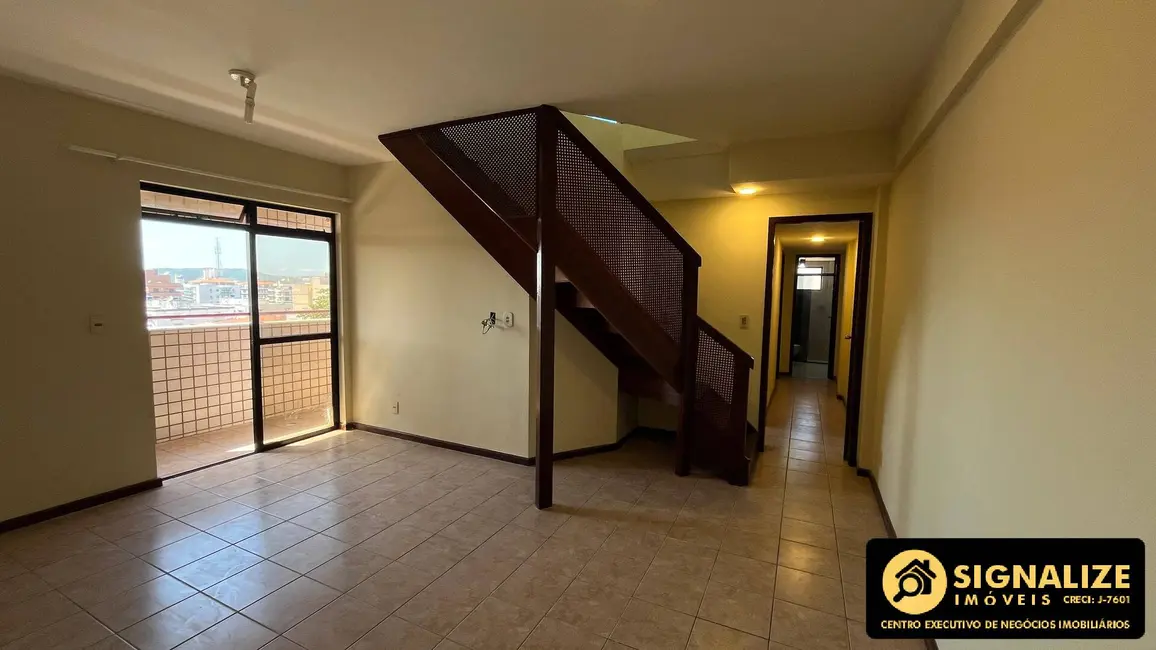 Cobertura com 3 quartos à venda, 180m2 em Centro, Cabo Frio - RJ - imagem 1 Foto 1 de Cobertura com 3 quartos à venda, 180m2 em Centro, Cabo Frio - RJ