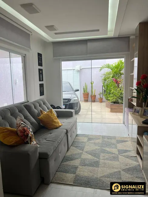 Casa com 2 quartos à venda, 180m2 em Baixo Grande, Sao Pedro Da Aldeia - RJ - imagem 3 Foto 3 de Casa com 2 quartos à venda, 180m2 em Baixo Grande, Sao Pedro Da Aldeia - RJ