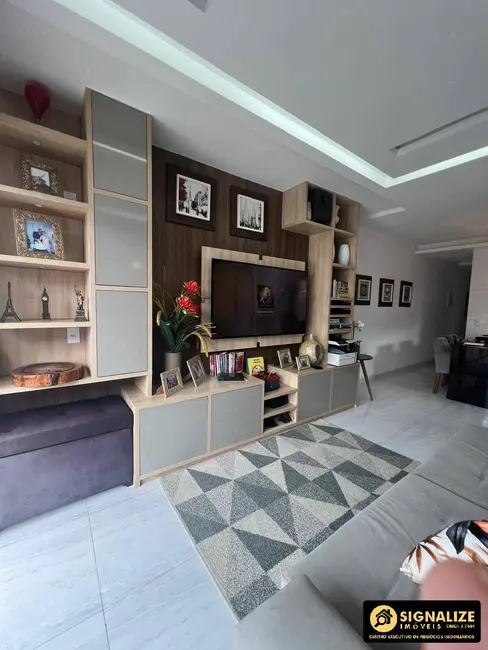 Casa com 2 quartos à venda, 180m2 em Baixo Grande, Sao Pedro Da Aldeia - RJ - imagem 5 Foto 5 de Casa com 2 quartos à venda, 180m2 em Baixo Grande, Sao Pedro Da Aldeia - RJ