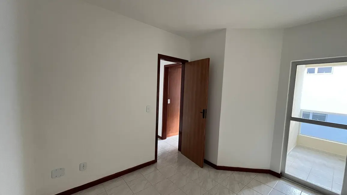 Foto 3 de Apartamento com 2 quartos à venda, 60m2 em Braga, Cabo Frio - RJ