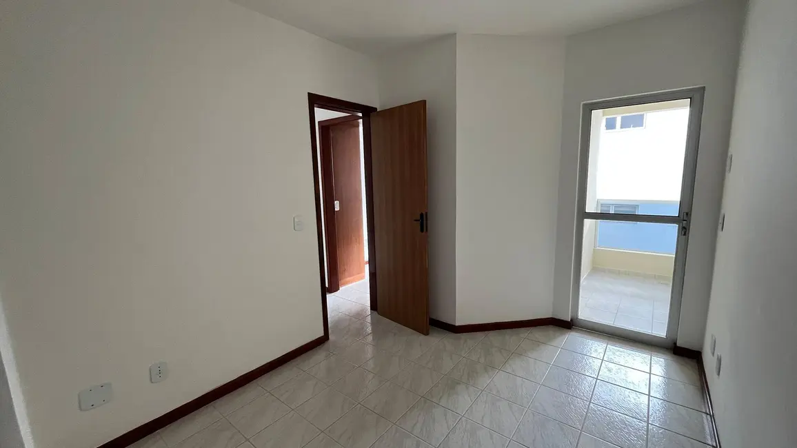 Foto 4 de Apartamento com 2 quartos à venda, 60m2 em Braga, Cabo Frio - RJ