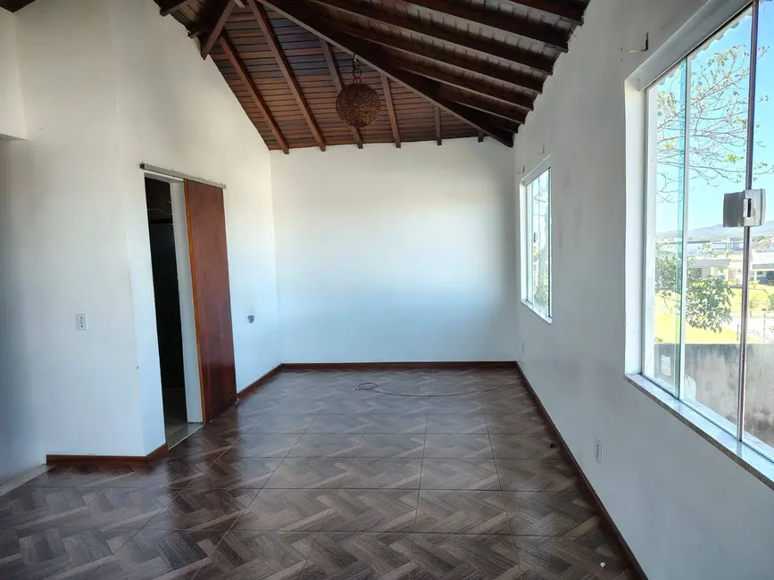 Foto 3 de Casa com 1 quarto à venda, 300m2 em Cabo Frio - RJ