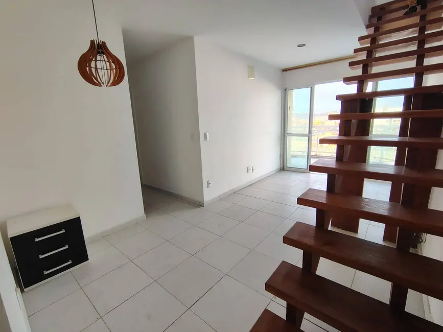 Foto 2 de Cobertura com 3 quartos à venda, 135m2 em Braga, Cabo Frio - RJ