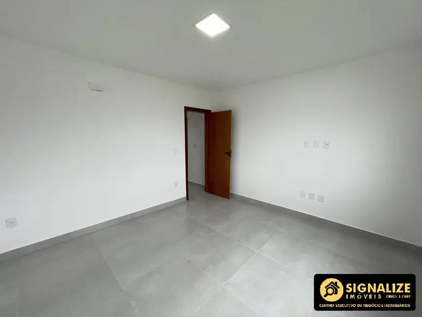 Foto 6 de Apartamento com 2 quartos para alugar, 85m2 em Portinho, Cabo Frio - RJ