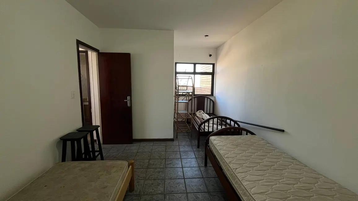 Cobertura com 3 quartos para alugar, 120m2 em Centro, Cabo Frio - RJ - imagem 7 Foto 7 de Cobertura com 3 quartos para alugar, 120m2 em Centro, Cabo Frio - RJ