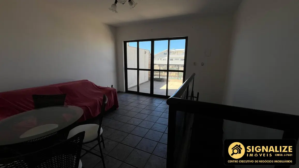 Cobertura com 3 quartos para alugar, 120m2 em Centro, Cabo Frio - RJ - imagem 1 Foto 1 de Cobertura com 3 quartos para alugar, 120m2 em Centro, Cabo Frio - RJ