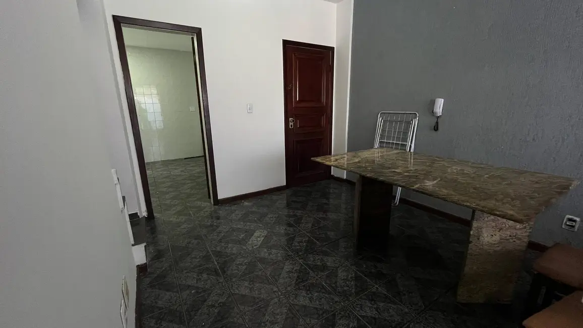 Cobertura com 3 quartos para alugar, 120m2 em Centro, Cabo Frio - RJ - imagem 5 Foto 5 de Cobertura com 3 quartos para alugar, 120m2 em Centro, Cabo Frio - RJ