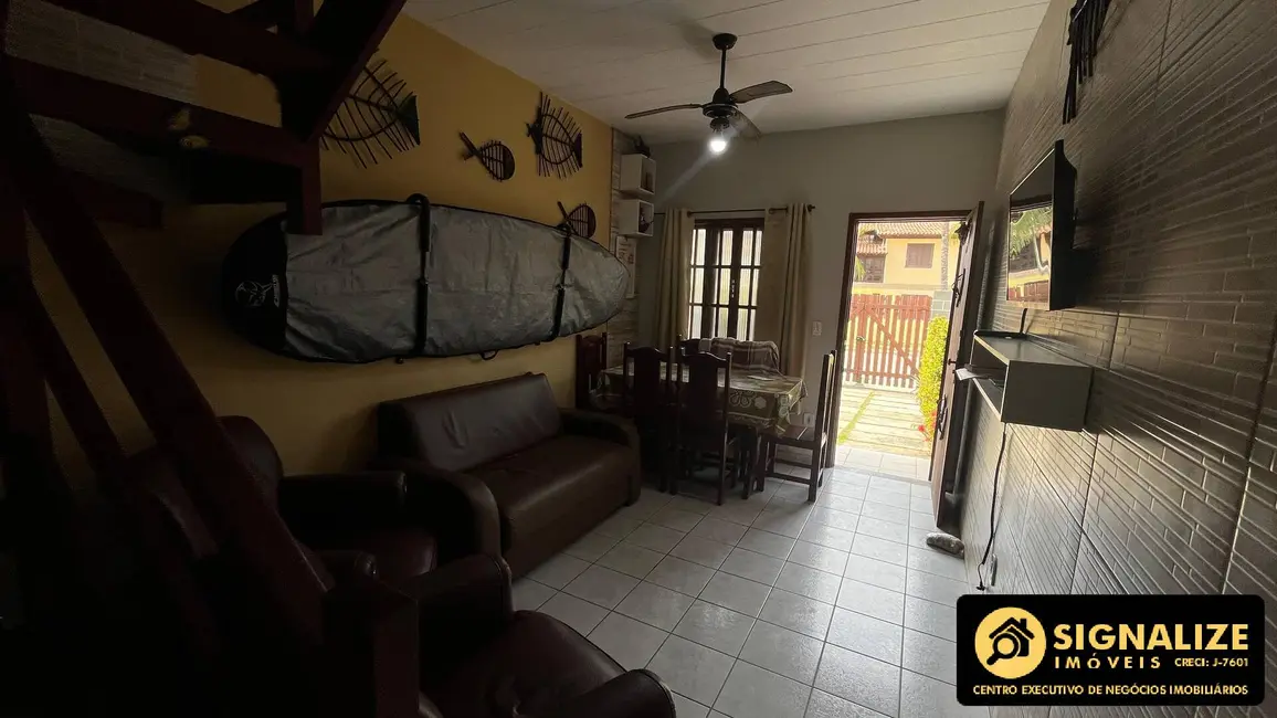 Foto 2 de Casa de Condomínio com 2 quartos à venda, 68m2 em Ogiva, Cabo Frio - RJ