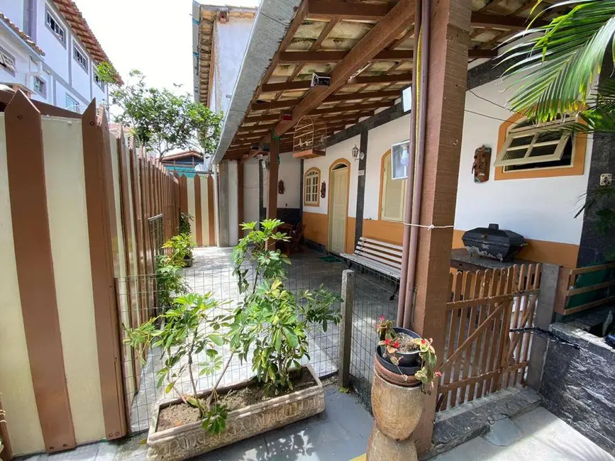 Foto 8 de Casa com 12 quartos à venda, 1000m2 em Peró, Cabo Frio - RJ