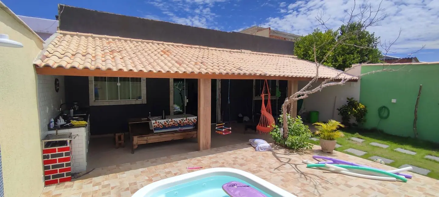 Foto 1 de Casa com 2 quartos à venda, 200m2 em Reserva do Peró, Cabo Frio - RJ