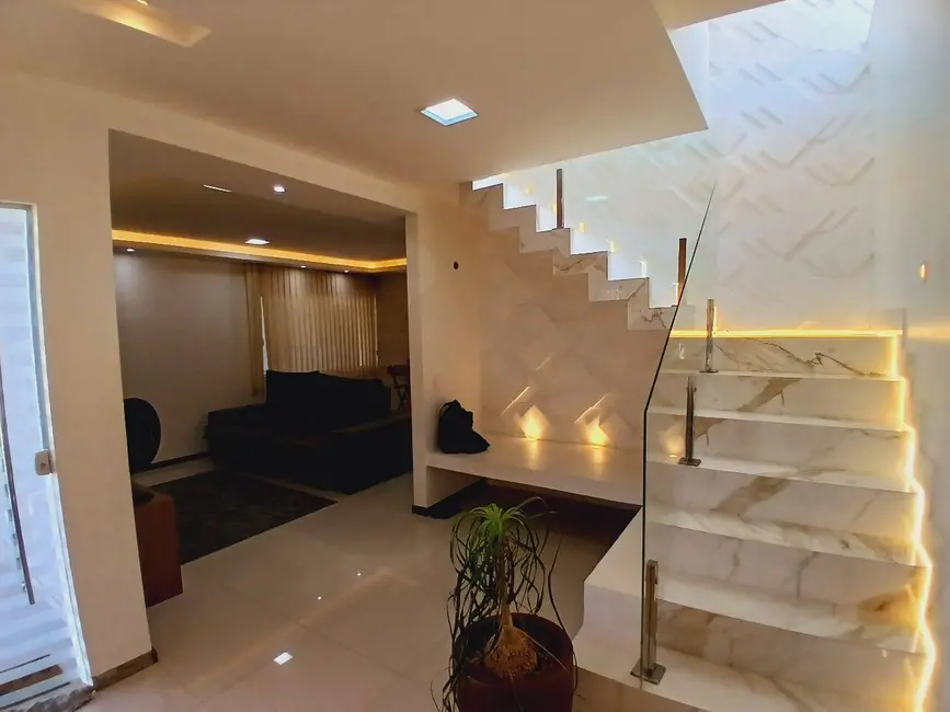 Foto 6 de Casa de Condomínio com 4 quartos à venda, 172m2 em Ogiva, Cabo Frio - RJ