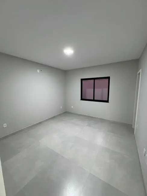 Foto 7 de Casa de Condomínio com 3 quartos à venda, 252m2 em Nova São Pedro, Sao Pedro Da Aldeia - RJ