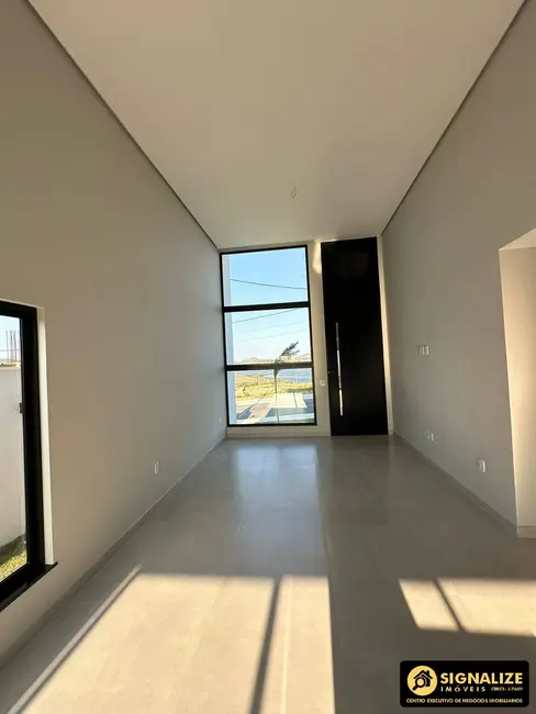 Foto 5 de Casa de Condomínio com 3 quartos à venda, 252m2 em Nova São Pedro, Sao Pedro Da Aldeia - RJ