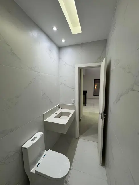 Foto 6 de Casa de Condomínio com 3 quartos à venda, 252m2 em Nova São Pedro, Sao Pedro Da Aldeia - RJ