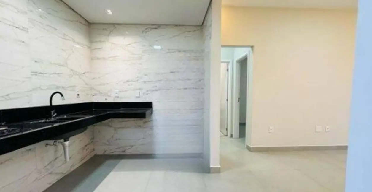 Foto 5 de Casa com 2 quartos à venda, 150m2 em Cabo Frio - RJ