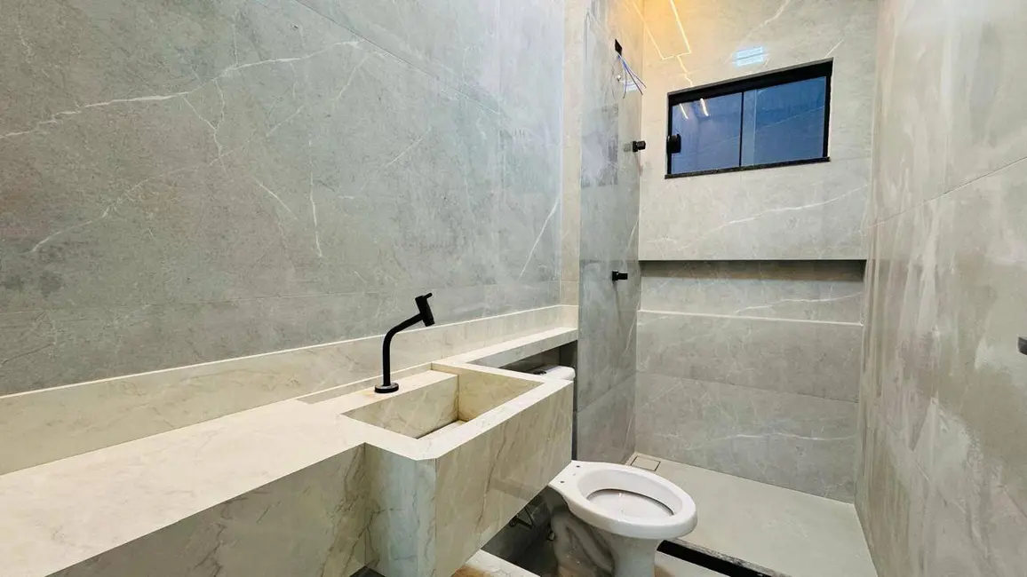 Foto 8 de Casa com 2 quartos à venda, 150m2 em Cabo Frio - RJ