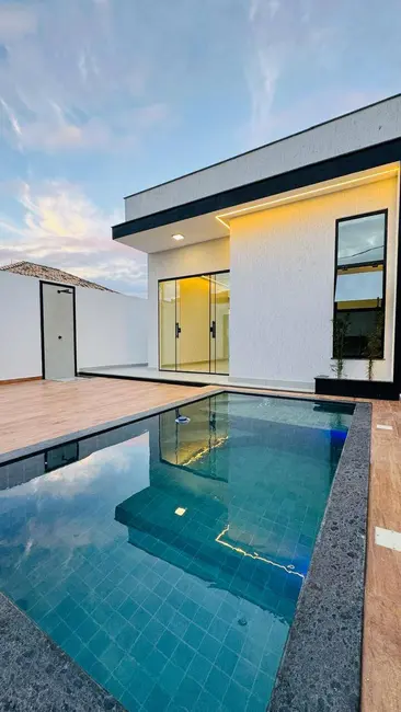 Foto 1 de Casa com 2 quartos à venda, 150m2 em Cabo Frio - RJ