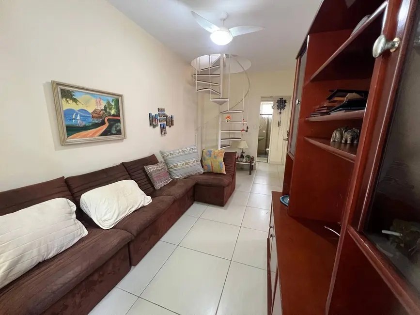 Foto 2 de Cobertura com 3 quartos à venda, 110m2 em Algodoal, Cabo Frio - RJ