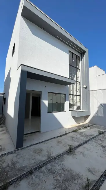 Casa com 3 quartos à venda, 82m2 em Cabo Frio - RJ - imagem 1 Foto 1 de Casa com 3 quartos à venda, 82m2 em Cabo Frio - RJ