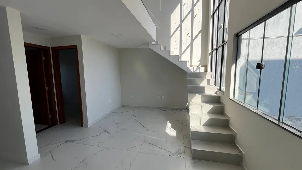Casa com 3 quartos à venda, 82m2 em Cabo Frio - RJ - imagem 3 Foto 3 de Casa com 3 quartos à venda, 82m2 em Cabo Frio - RJ