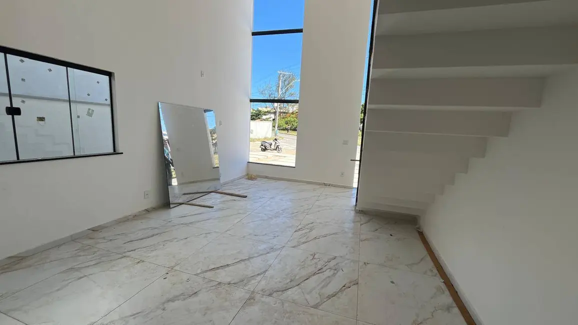 Foto 1 de Casa com 2 quartos à venda, 100m2 em Cabo Frio - RJ