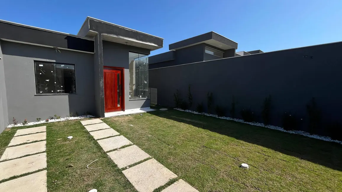 Foto 1 de Casa com 2 quartos à venda em Cabo Frio - RJ