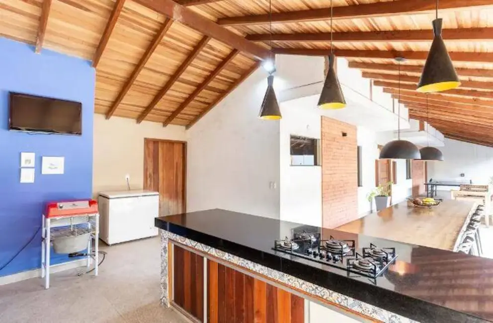 Foto 2 de Casa com 4 quartos à venda, 600m2 em Cabo Frio - RJ