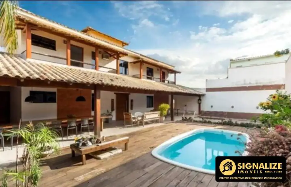 Foto 1 de Casa com 4 quartos à venda, 600m2 em Cabo Frio - RJ