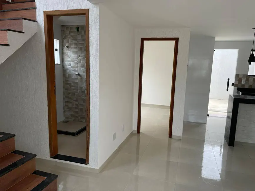 Foto 2 de Casa com 3 quartos à venda, 100m2 em Cabo Frio - RJ